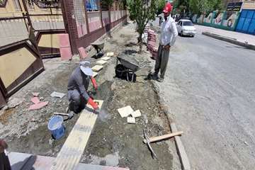 عملیات جدول گذاری و کف فرش پیاده رو معابر کوی سوران خیابان فدائیان اسلام
